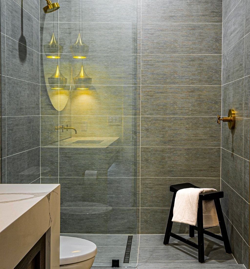 bathroom fitters KT9 2NY
